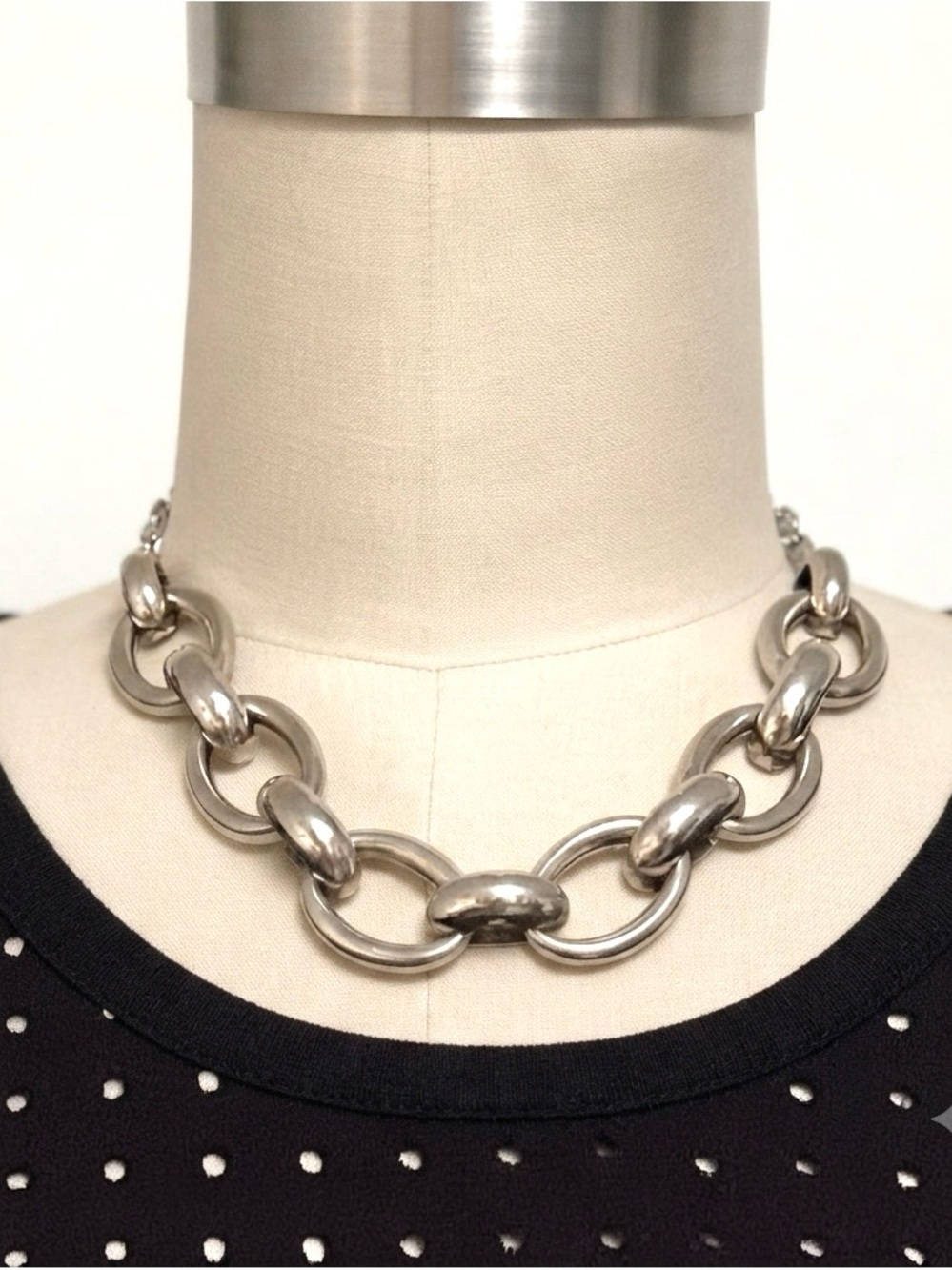 Silvertone Chunky Link Necklace